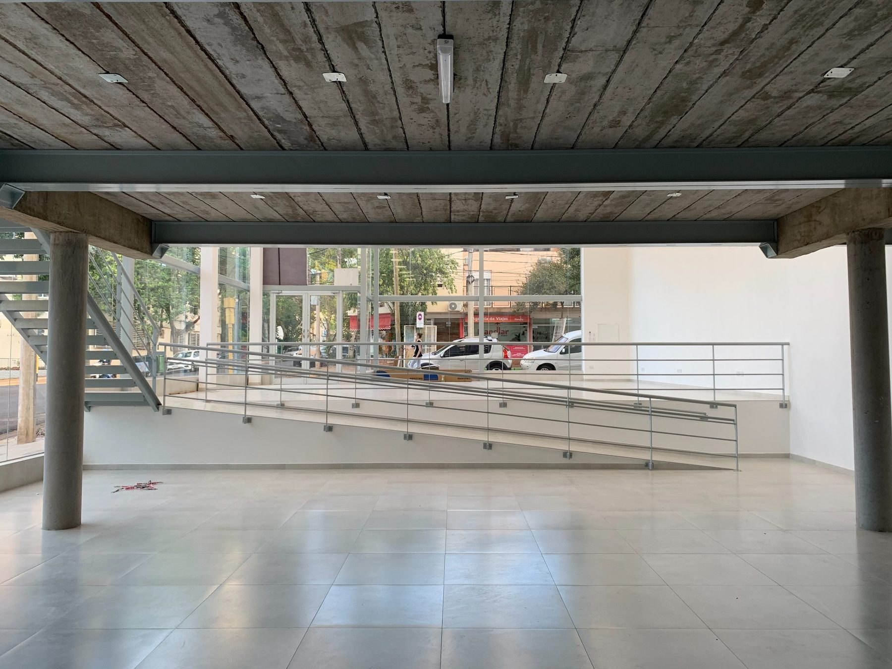 Local comercial — San Martín y 3 de Febrero — imagen 11